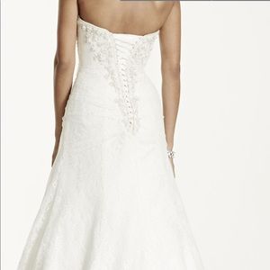Wedding gown